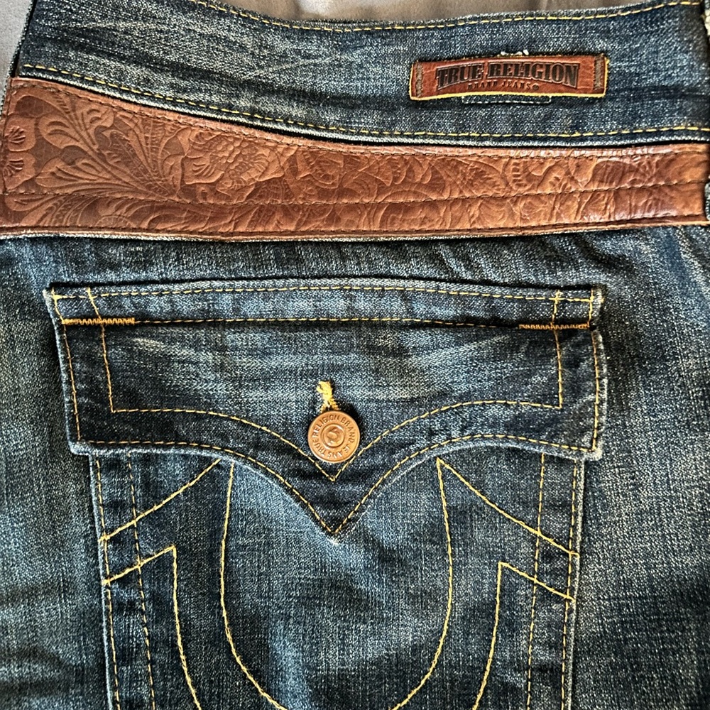 True Religion Men's Straight Jeans - Dark Blue with Brown Leather Accents - Picture 2 of 5